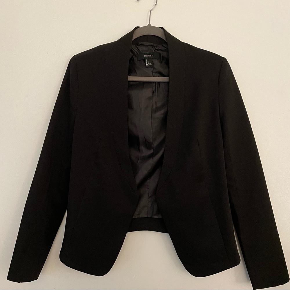 Forever 21 Cropped Black Blazer